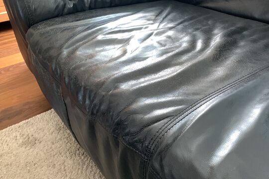Sofa 2.jpg
